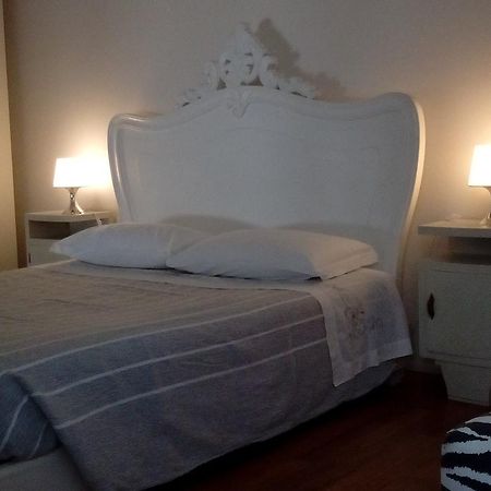Domus Nova Residenza Il B&B มานโตวา ภายนอก รูปภาพ