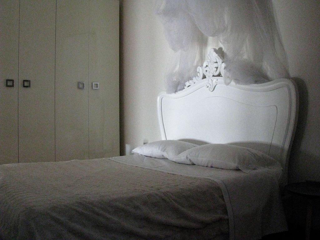 Domus Nova Residenza Il B&B มานโตวา ภายนอก รูปภาพ