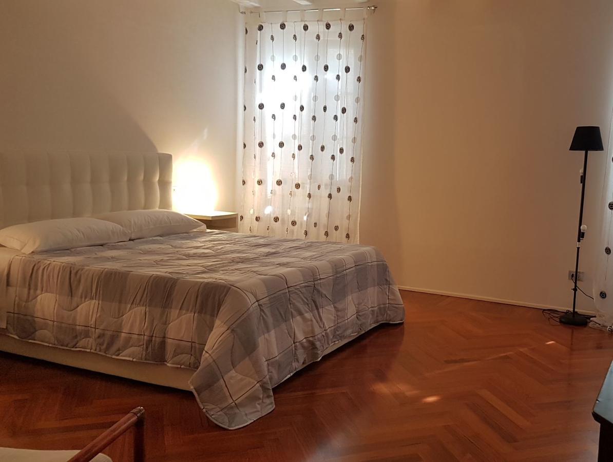 Domus Nova Residenza Il B&B มานโตวา ภายนอก รูปภาพ
