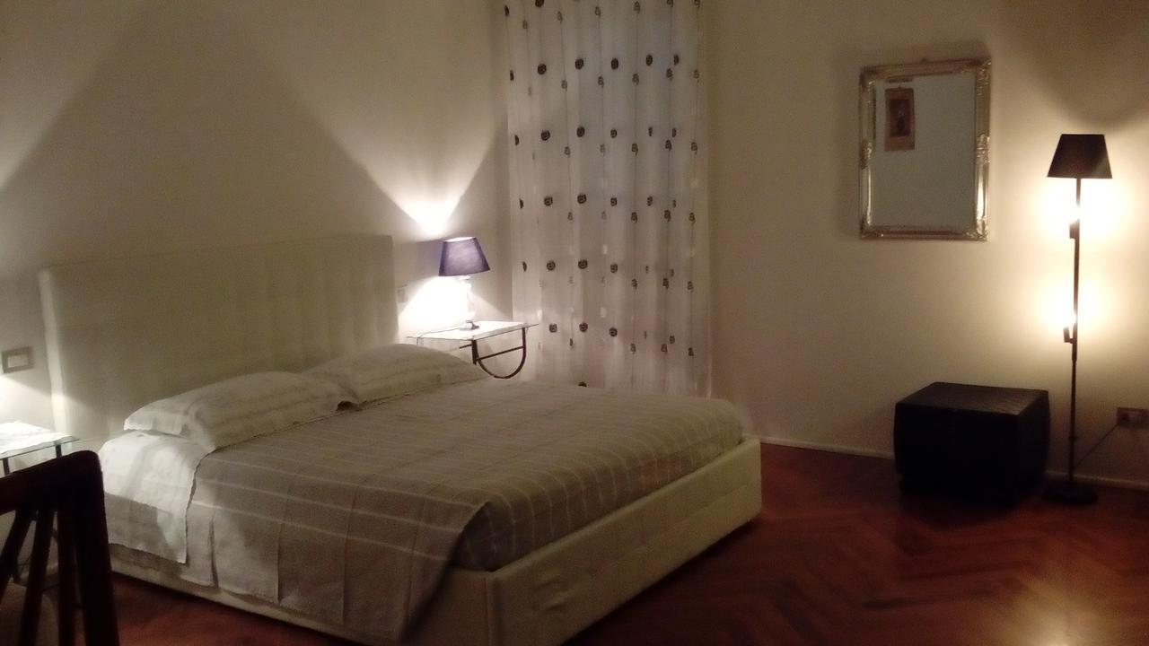 Domus Nova Residenza Il B&B มานโตวา ภายนอก รูปภาพ
